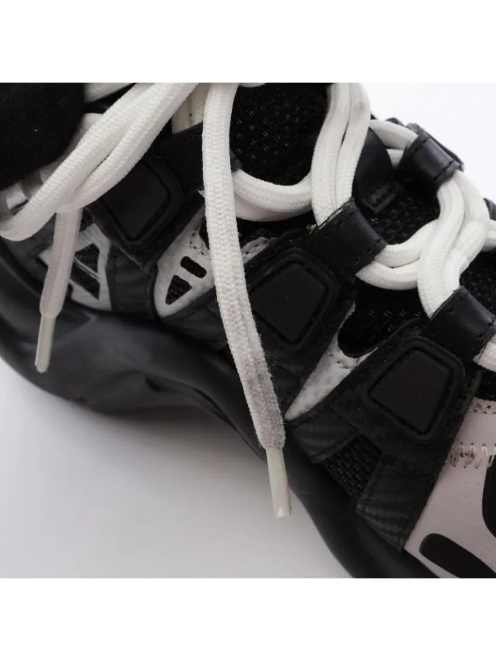 Louis Vuitton Viton Sneakers Arc Light Line Leather